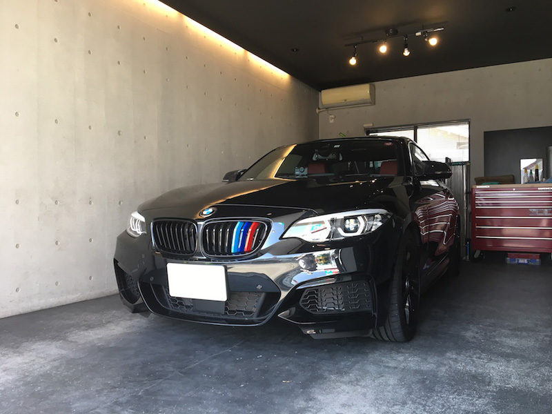 BMW ボンネットのデントリペア