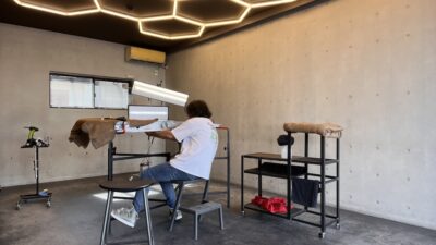 新品パネルのヘコミ修理